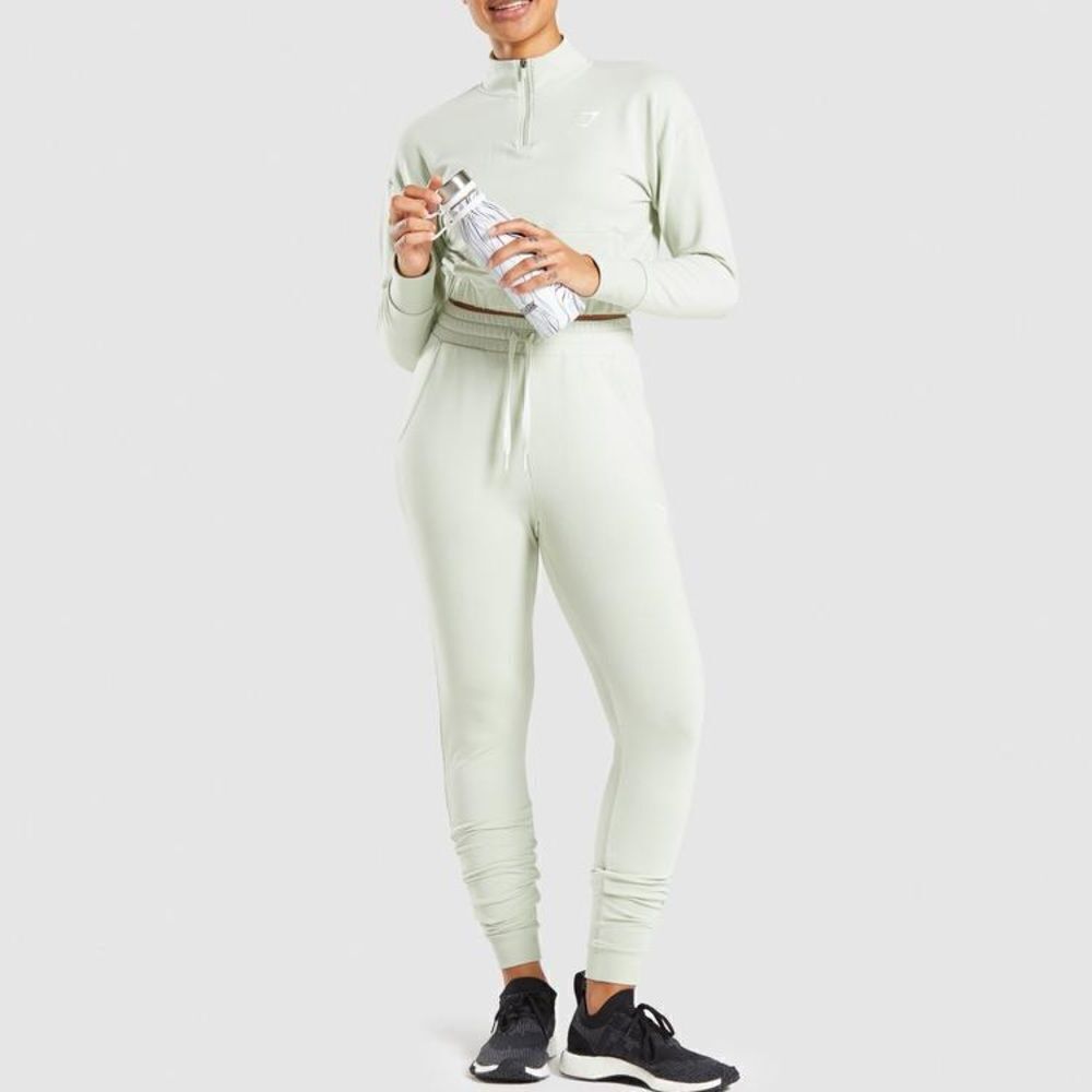 ✨HP✨PIPPA TRAINING JOGGERS✨